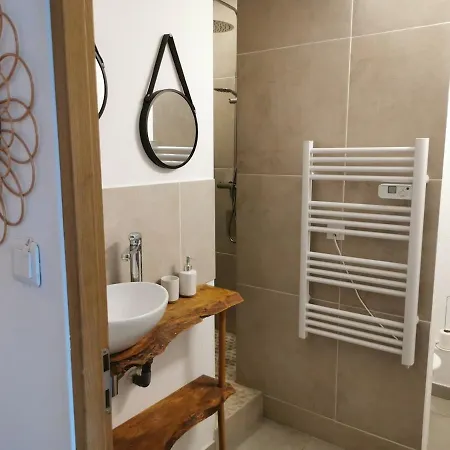 Rénové Port De à Pieds Hyères