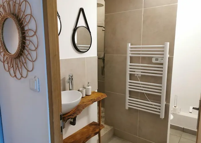 Rénové Port De à Pieds Hyères